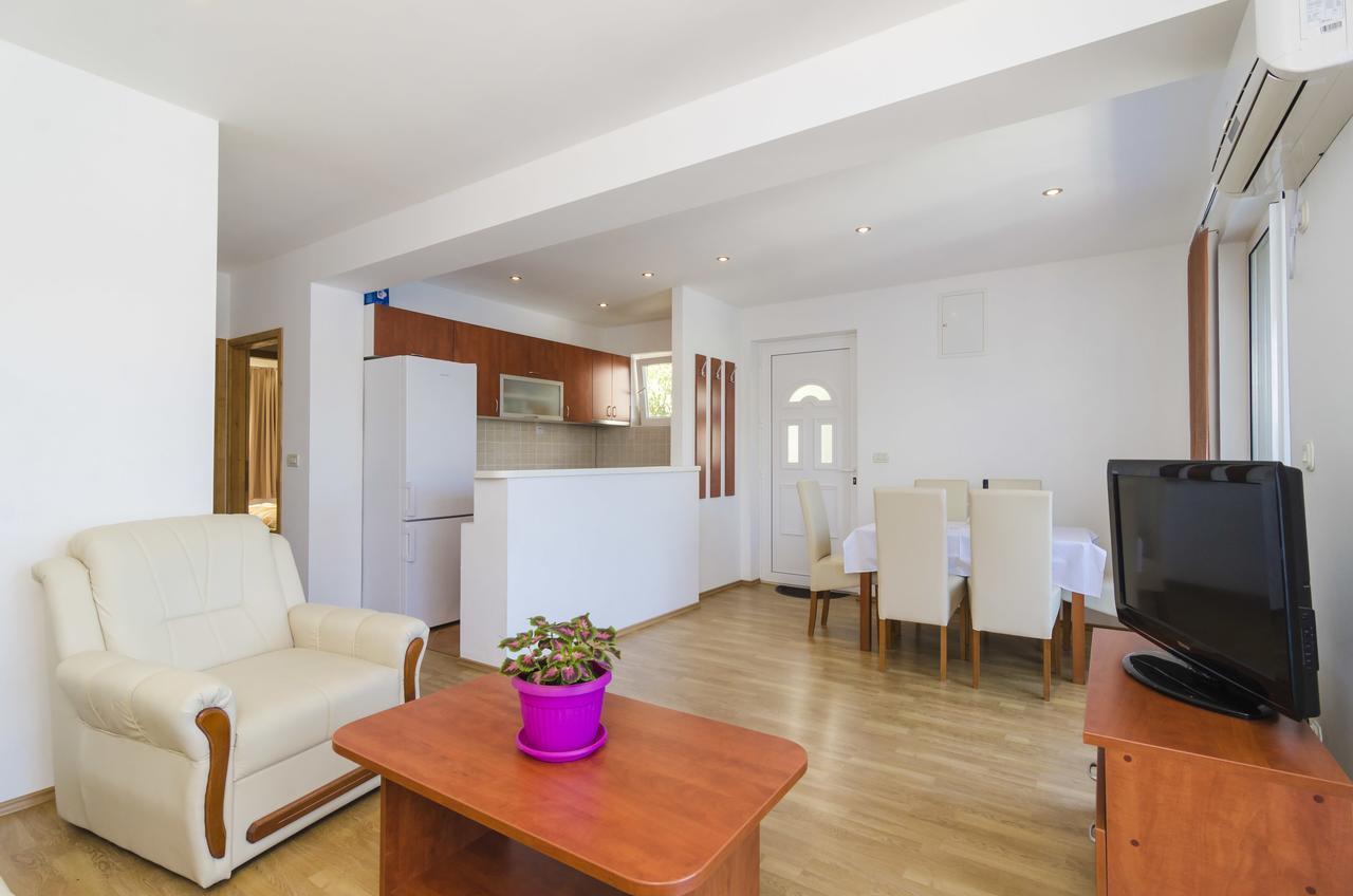 Apartments Angelo Polače Екстериор снимка