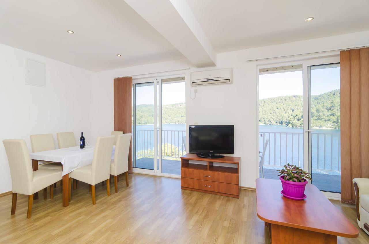Apartments Angelo Polače Екстериор снимка