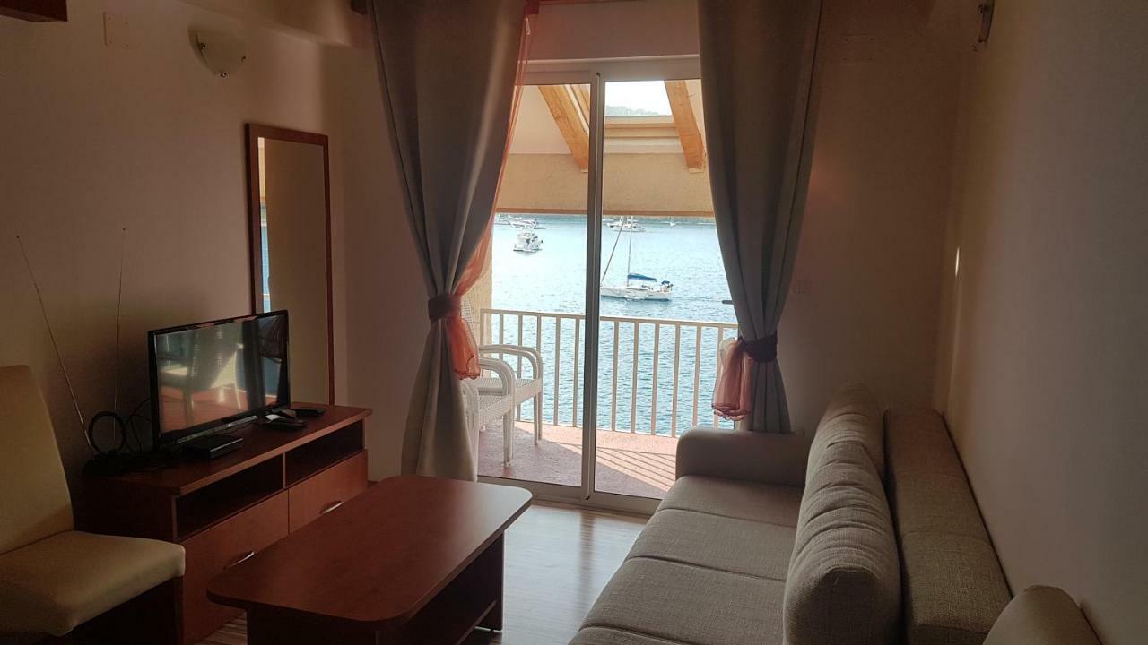 Apartments Angelo Polače Екстериор снимка